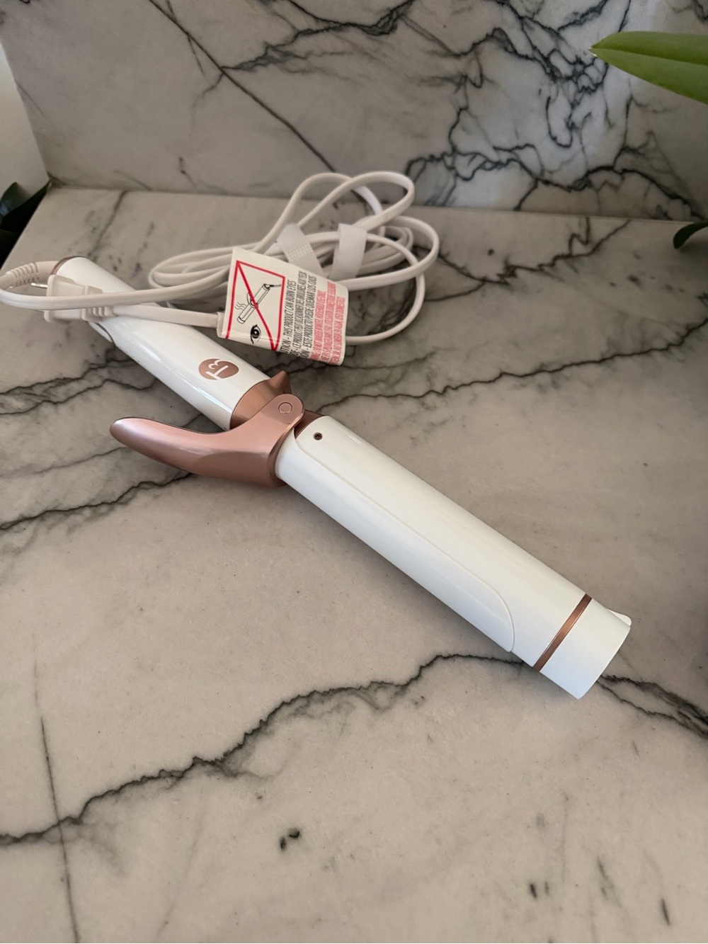 T3 curling iron waves